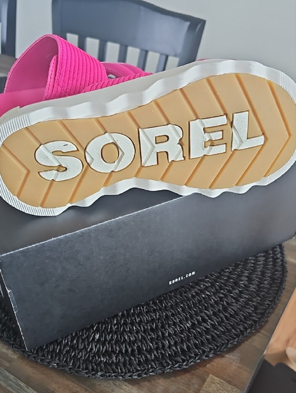 Sorel Women's Pink Slide Sandals - Picture 2 of 3